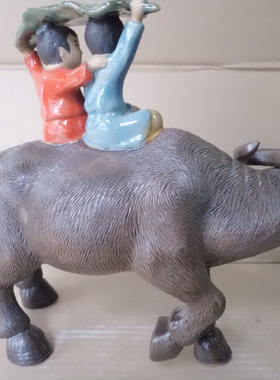 石湾公仔陶瓷摆件书桌工艺品