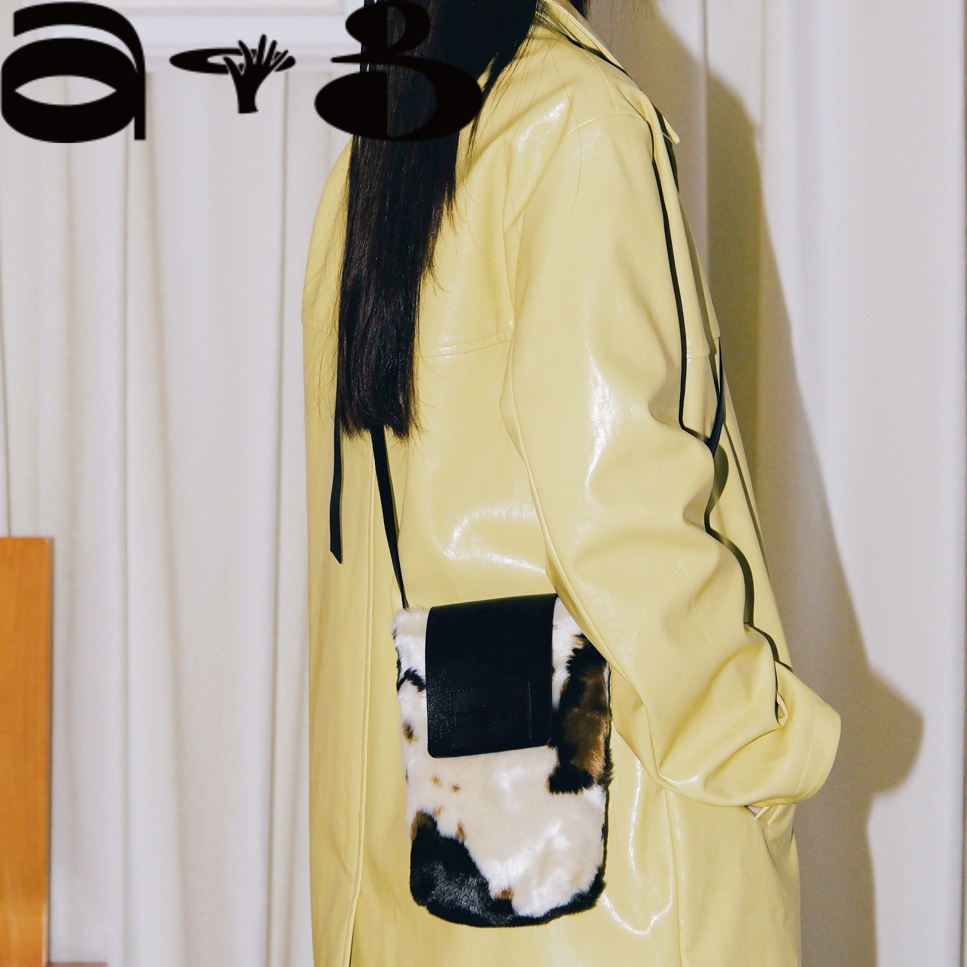 ALLGOODGOODS nin奶牛纹马毛真皮竖款手机包复古小众斜挎迷你包,淘宝优惠券,粉丝福利购,淘宝优惠卷