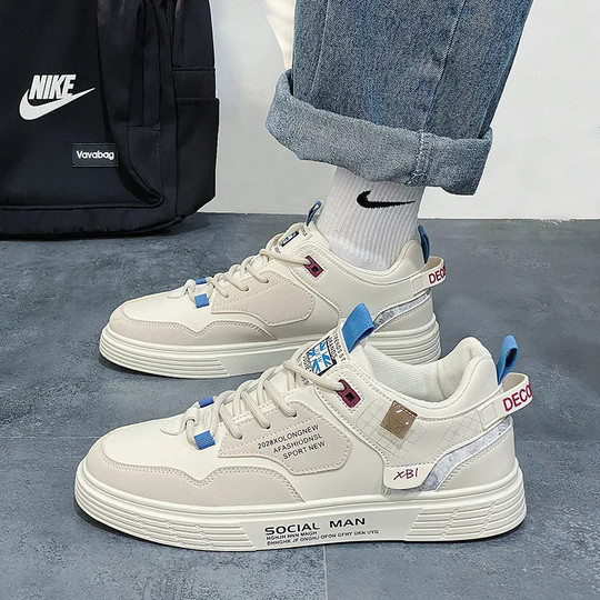 Men's shoes 2025 new autumn trendy sports and leisure flat shoes Korean version versatile work winter student white shoes