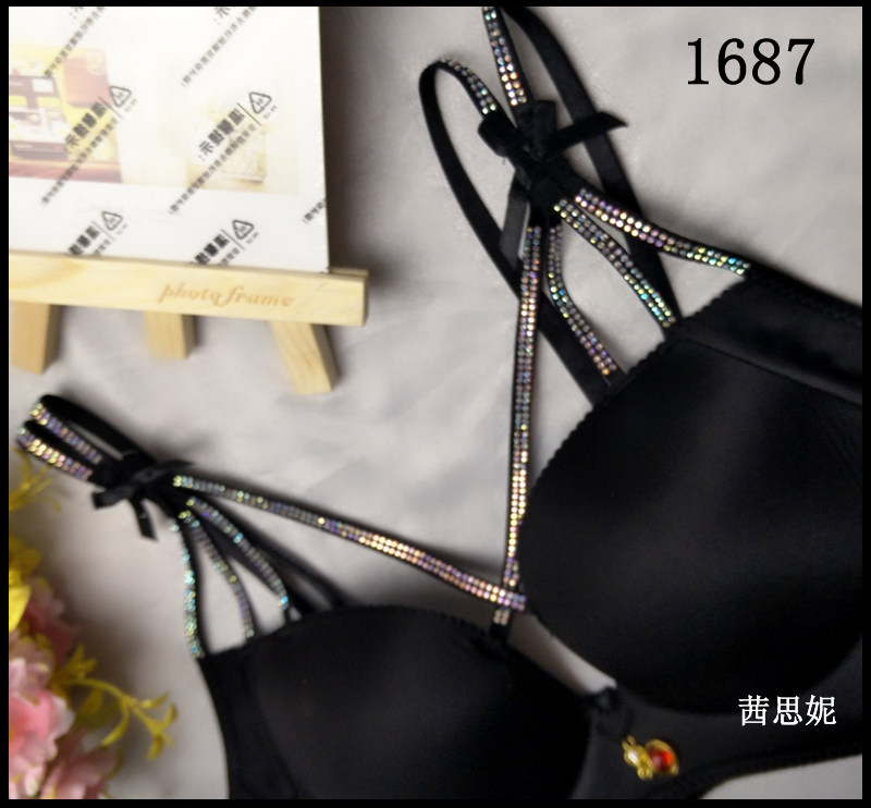 无痕美胸带钻黑色彩钻交叉肩带胸罩 茜思妮文胸