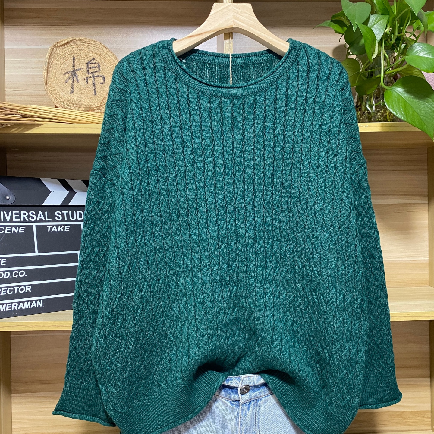 秋冬新款女装落肩长袖圆领加厚纯色上衣宽松套头时尚大码针织衫女 - 图1