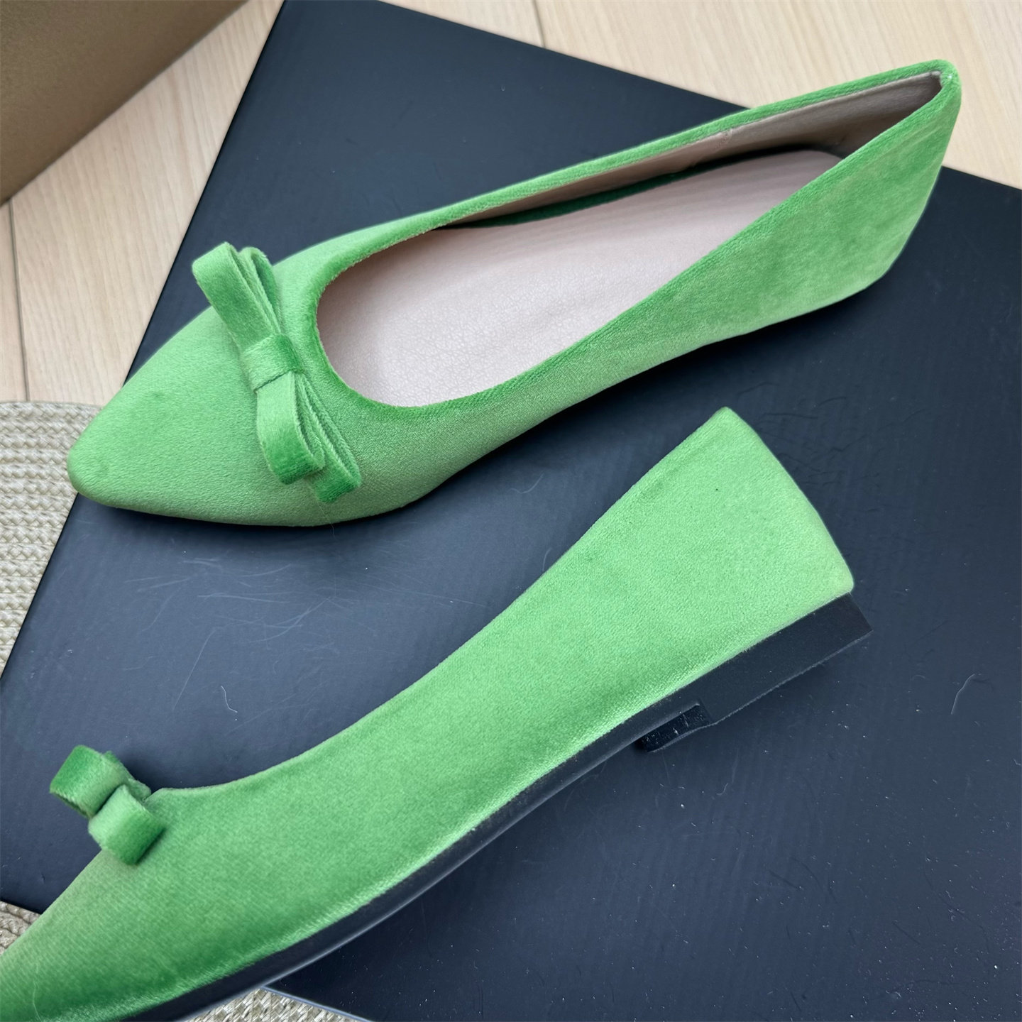 2026春新款法式尖头浅口单鞋女绿色蝴蝶结平底鞋一脚蹬百搭芭蕾鞋,淘宝优惠券,粉丝福利购,淘宝优惠卷