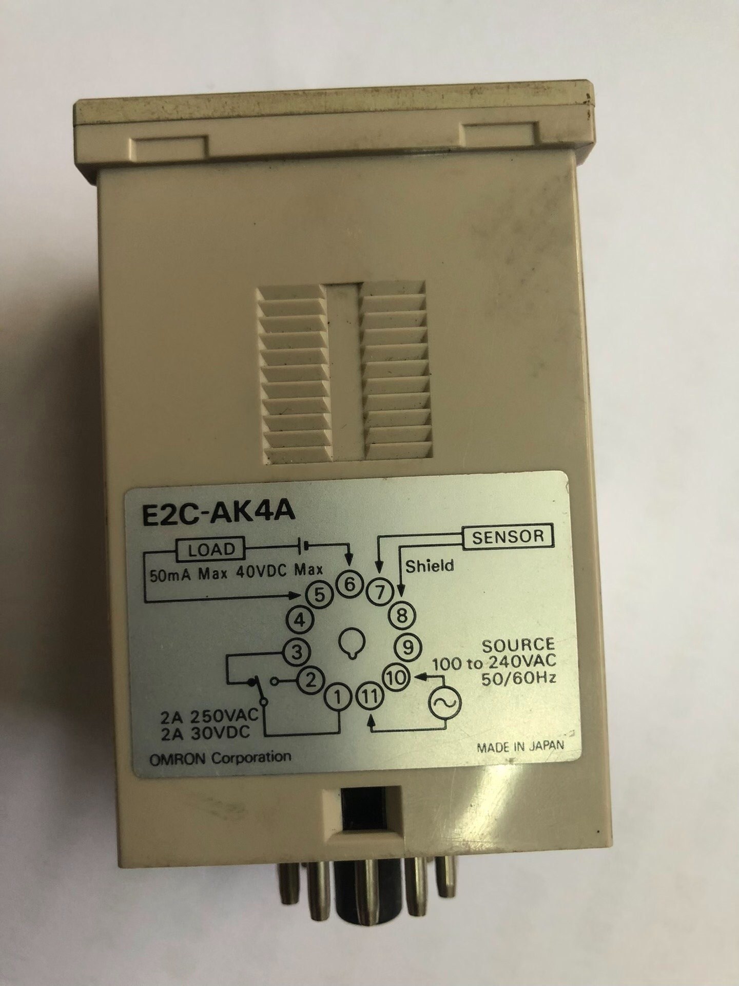 欧姆龙传感器放大器 E2C-AK4A 100-240V 拍前请询价 - 图0