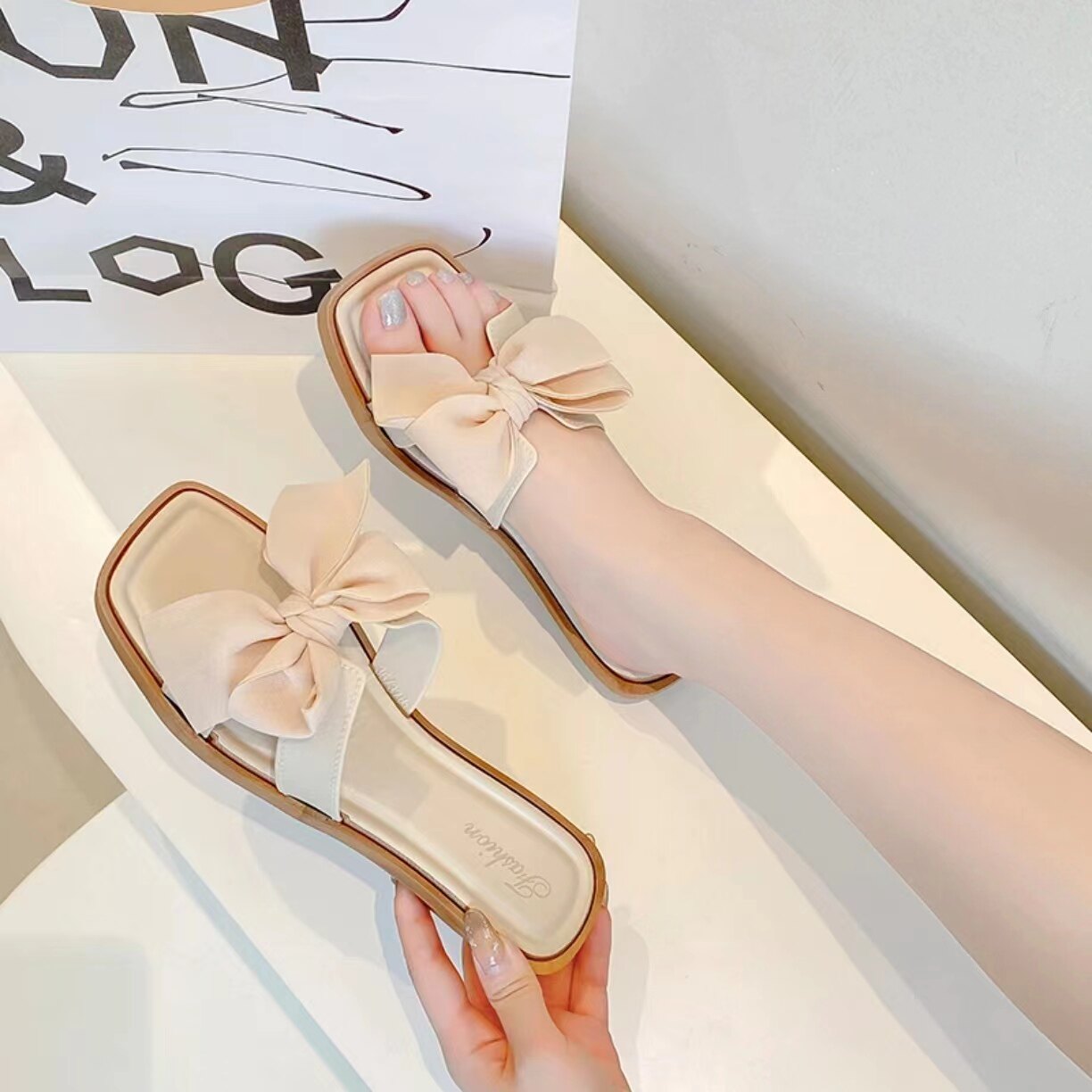 1688蝴蝶仙女风2024夏季新款时尚居家室内平底一字拖蝴蝶结凉拖