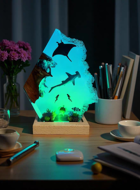 手工制作海底世界海洋魔鬼鱼和锤头鲨潜水员树脂小夜灯氛围灯摆件