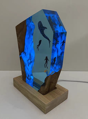 手工制作海底世界景观鲸鲨潜水员水母树脂小夜灯氛围灯摆件礼物