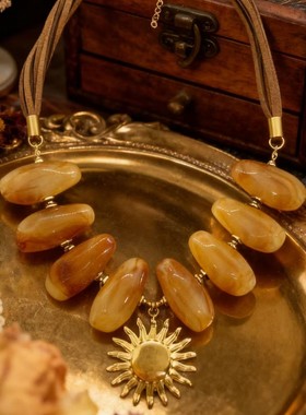 设计师原创新款跨境外贸不锈钢太阳花吊坠树脂串珠首饰项链ins风