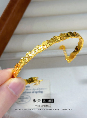 小红书热款碎碎冰音律手镯轻奢小众精致高级感金色爆闪新中式
