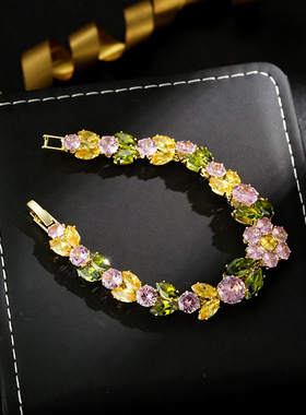 2026春夏季百搭高级感时尚百搭爱心彩锆手链女时尚设计感心形手串