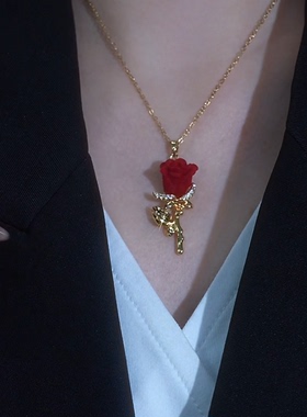 红色玫瑰花项链女复古气质酒红色丝绒花吊坠锁骨链时尚高级感配饰