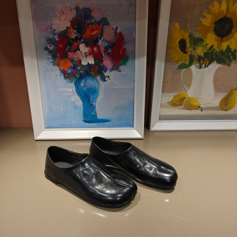 卡斯丹2026新款欧货胎牛皮分趾女鞋平底圆头猪蹄鞋一脚蹬深口单鞋,淘宝优惠券,粉丝福利购,淘宝优惠卷