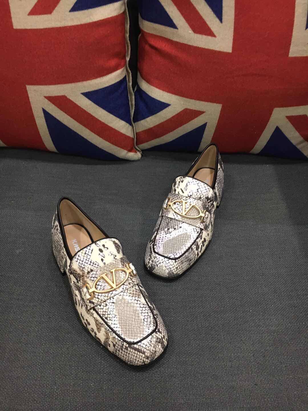 欧洲站新品2020春夏季欧货低跟平底单鞋女深口平跟套脚英伦复古潮,淘宝优惠券,粉丝福利购,淘宝优惠卷