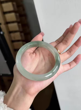 天然翡翠天山翠雪翠飘花玉手镯女国风手镯玉镯子气质女镯圆条道具