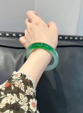 缅甸天然翡翠A货手镯冰种白底青飘绿玉手镯阳绿飘花玉手镯带证书