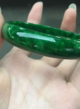 天然缅甸满绿翡翠色缅A玉手镯女款祖母绿冰糯种玉石圆镯玉镯道具