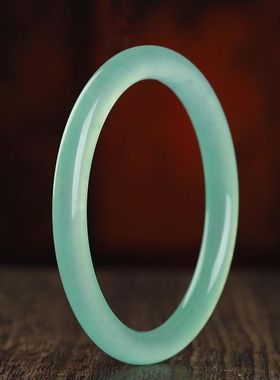 天然翡翠玉镯淡绿翡翠色细圆条女款玉镯子玉手镯贵妃送妈妈送女友