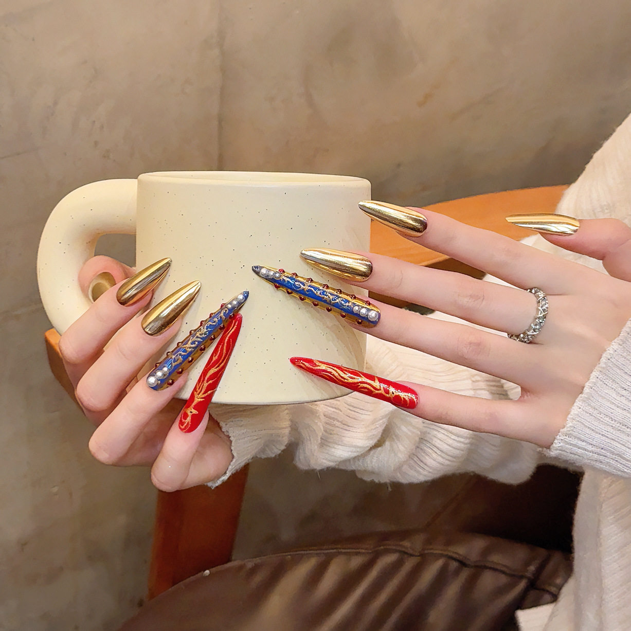 超长水滴纯手工穿戴甲宫廷风金色奢华端护甲级美甲珍珠显白穿戴甲,淘宝优惠券,粉丝福利购,淘宝优惠卷