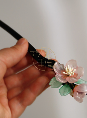 古风浅粉色琉璃桃花汉服发饰
