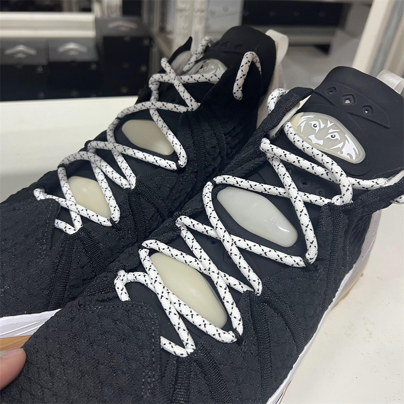 Nike/耐克 LEBRON XVII 男子詹姆斯18实战篮球鞋CQ9284-007 瑕疵 - 图1