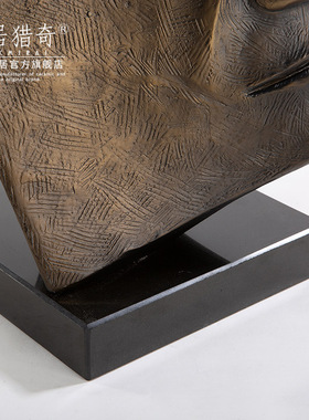 美式家居软装铝金属雕塑半脸人物装饰品摆件客厅办公室售楼处摆场