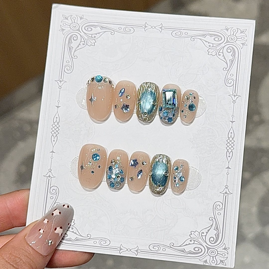 星河湾K9钻 纯手工穿戴甲冰透猫眼气质简约ins风显白手作美甲新款 - 图3