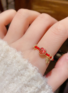 秋冬新款时尚简约设计感红色福字开口戒个性轻奢百搭食指戒配饰品