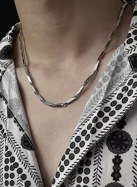 男生锁骨链体育生1S古巴瓜子链肌肉猛男0M健身百搭轻奢毛衣链项链