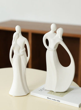 创意陶瓷情侣人物摆件