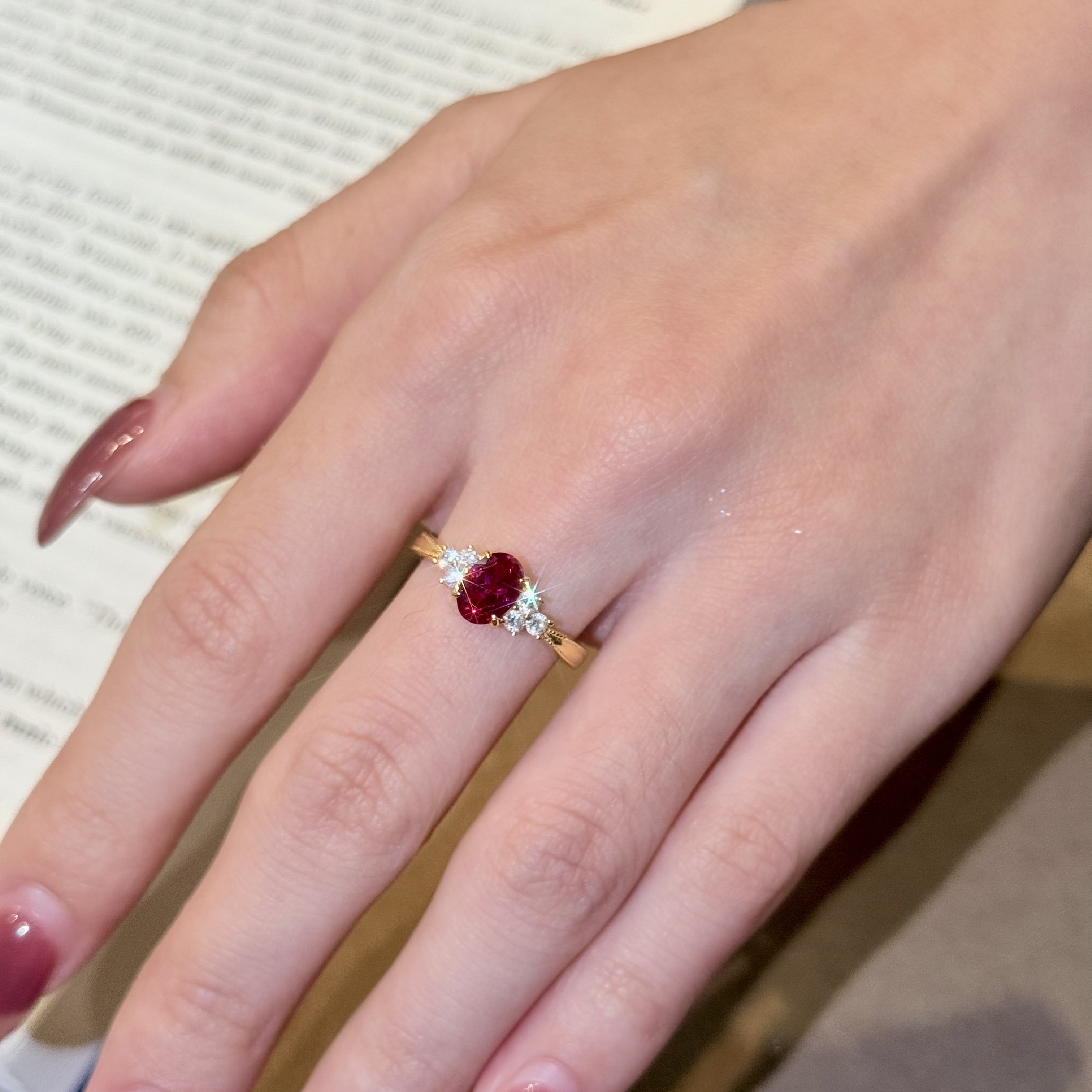 蕾迪「爱丽丝仙境」｜黄皮必冲！！培育红宝鸽子蛋s925银镀金戒指,淘宝优惠券,粉丝福利购,淘宝优惠卷