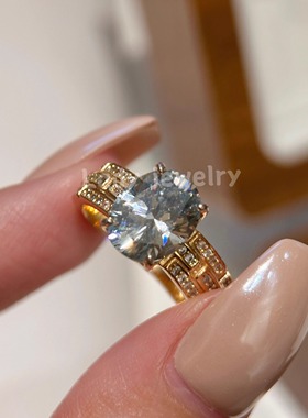 蕾迪4克拉薄荷绿冰透钻戒