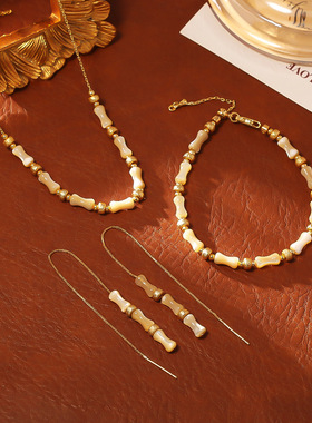 新款时尚气质竹节四叶草手链