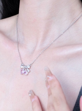 甜美粉色小樱桃吊坠蝴蝶结锁骨链