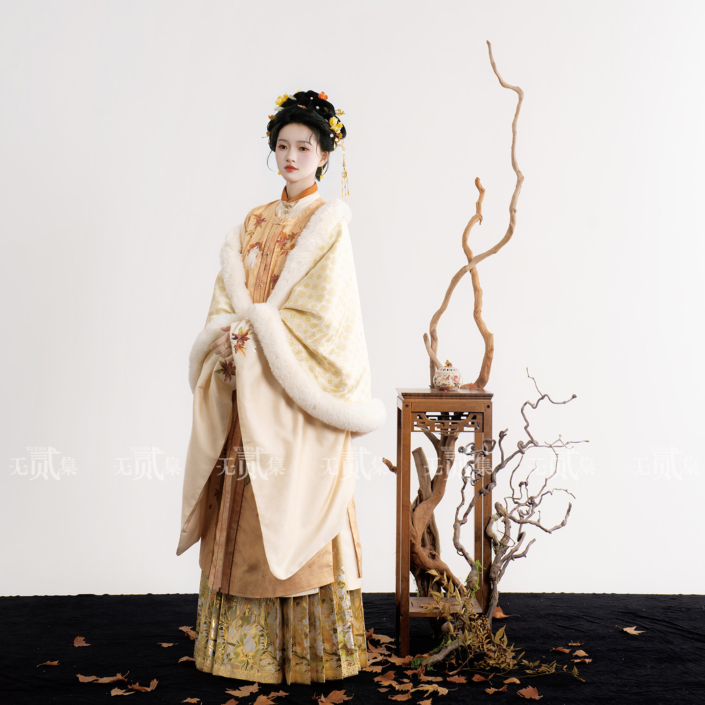 无贰集【独照枫月】明制立领斜襟长衫枫叶长比甲马面裙秋冬汉服,淘宝优惠券,粉丝福利购,淘宝优惠卷