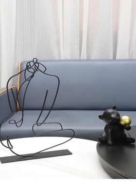 极简抽象线条女人背影氛围感摆件