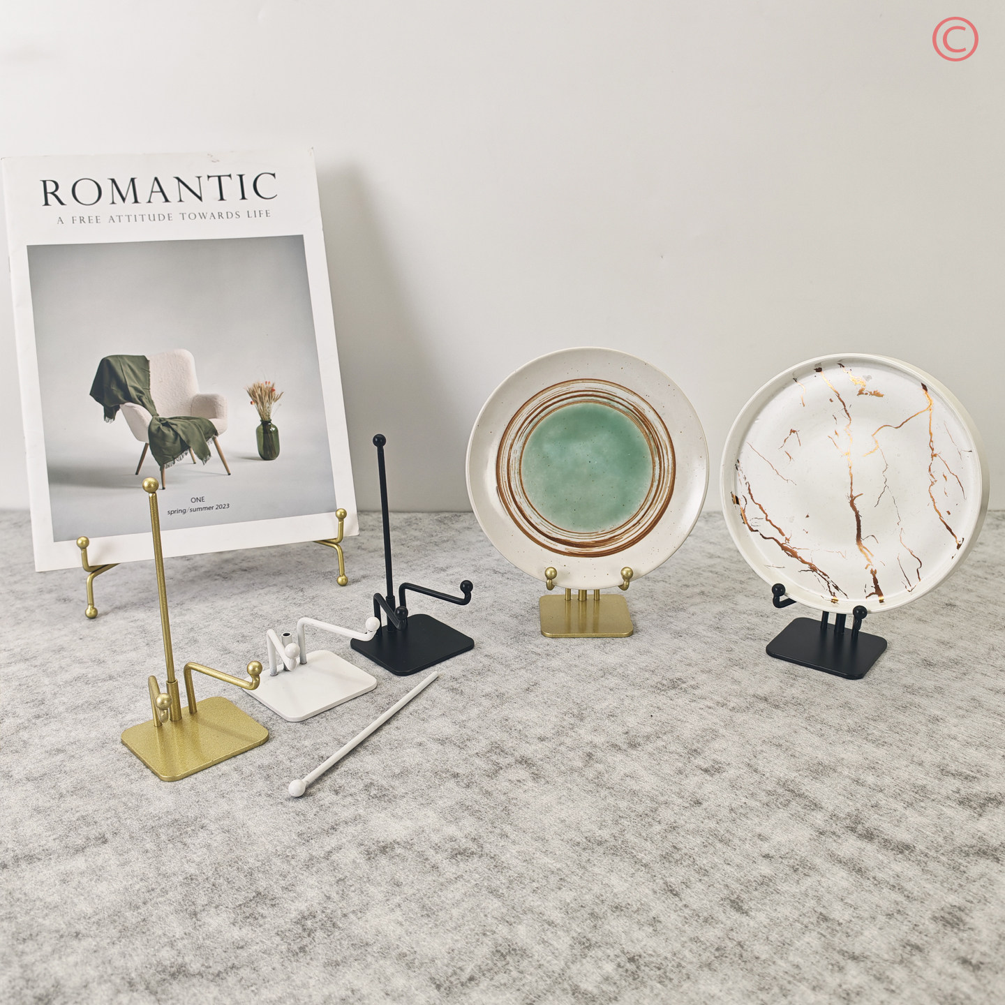 家用挂钟座钟高级感盘子支架展示架摆台式钟表卧室床头时钟摆件,淘宝优惠券,粉丝福利购,淘宝优惠卷