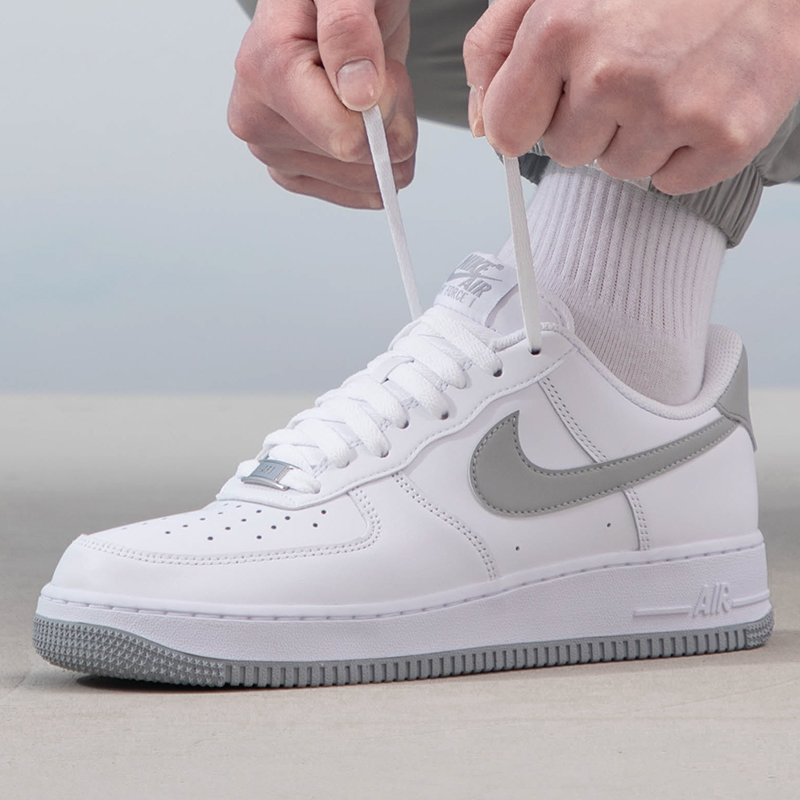 NIKE耐克板鞋男鞋AirForce1LowAF1低帮运动休闲鞋FJ4146-100 - 图3