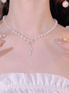 蝴蝶结珍珠项链女2022年新款潮轻奢设计感毛衣链气质锁骨链颈链