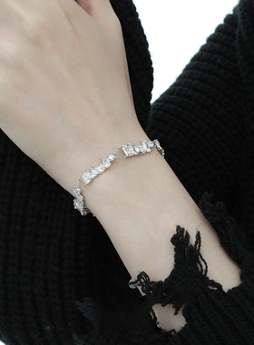 原创小众设计高级感极简冷淡风白锆假宝石S925纯银手链女