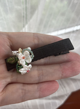 原创白玉兰古风串珠花朵发夹