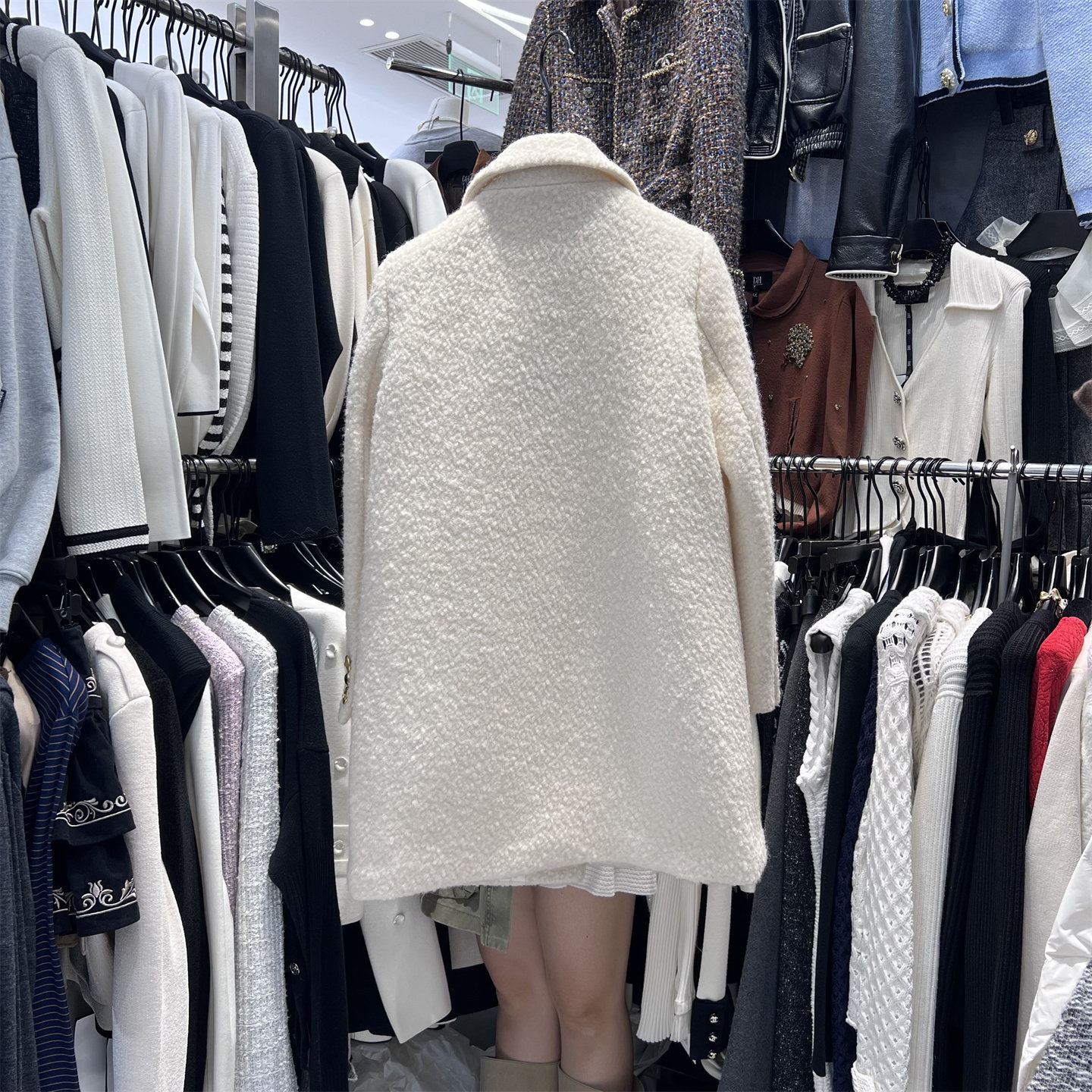 2025冬季新款毛呢大衣女韩版翻领单排扣夹棉加厚百搭中长款外套潮,淘宝优惠券,粉丝福利购,淘宝优惠卷