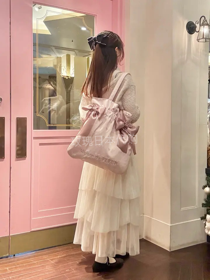 玫瑰日代现货maison de fleur 固定蝴蝶结提花暗纹刺绣单肩包,淘宝优惠券,粉丝福利购,淘宝优惠卷