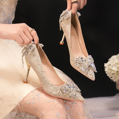 高级感婚鞋女细跟2026新款春夏季新娘鞋秀禾礼服金色高跟鞋水晶鞋 - 图1