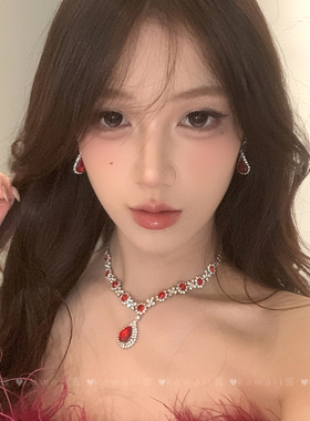 贵气轻奢感红色水钻项链耳环套装