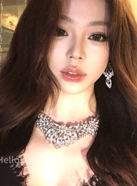 千金贵女闪钻花朵项链耳环套装