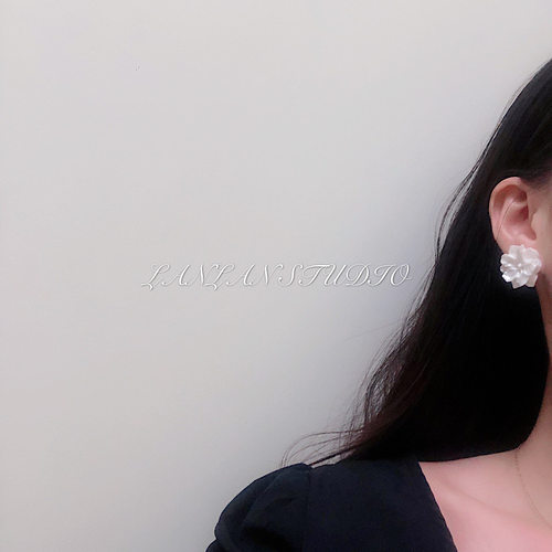 【LANLAN】法式复古优雅奶油白色花朵耳钉气质温婉耳饰无耳洞耳夹 - 图2