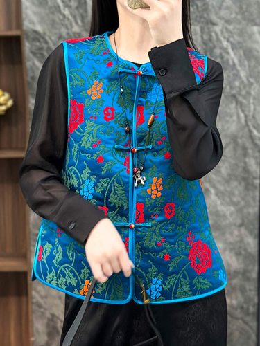 新中式国风重磅漳绒七彩缠枝牡丹马甲新中式国风圆领盘扣气质上衣 - 图3