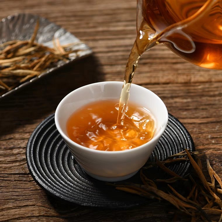 云南滇红茶凤庆滇红蜜香工夫红茶古树红茶金芽金针300g茶叶_虎窝淘