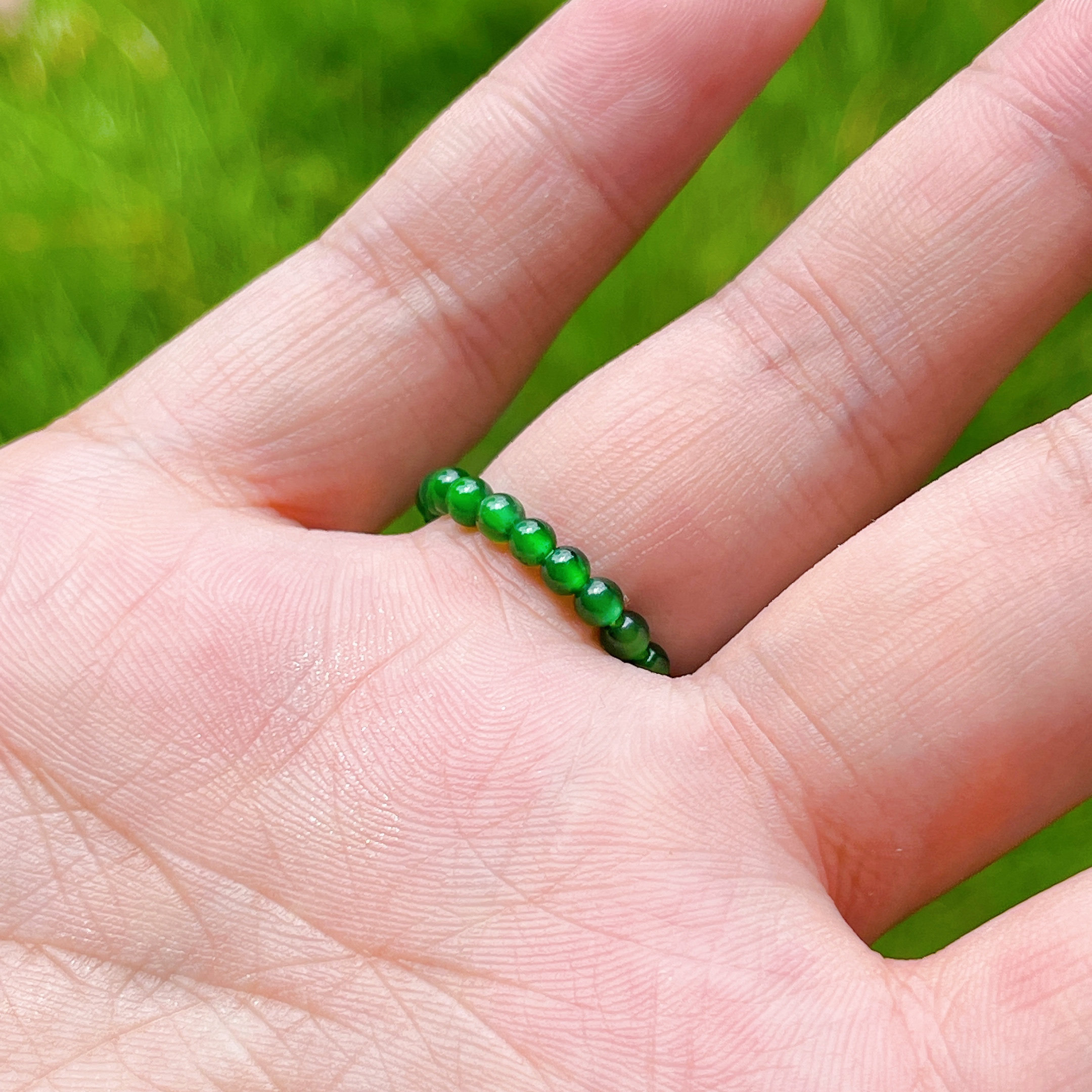 Natural high ice spicy green jadeite millet bead ring 999 pure gold gold women's new Chinese style national style