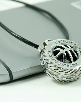 nba底特律活塞吊坠纯银