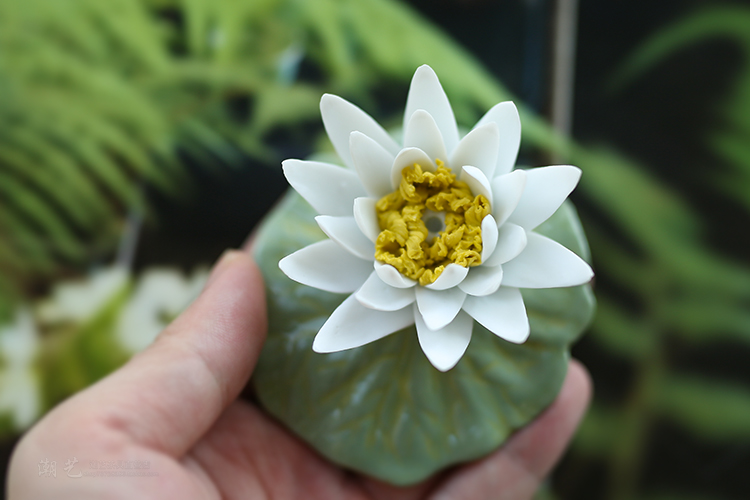 茶宠手捏陶瓷花 摆件荷花 白莲花睡莲 禅意香插 香道 线香插香座 - 图1